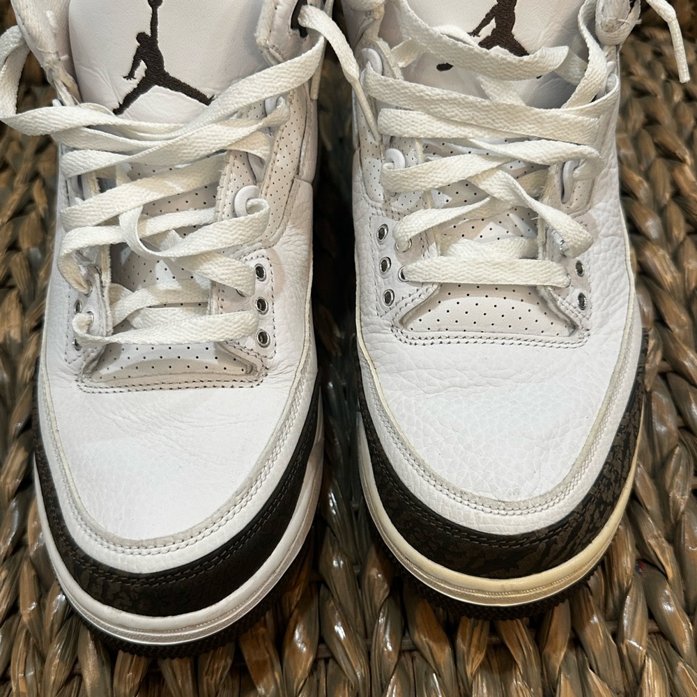 Nike Air Jordan 3 Mocha 2108. Men’s Size 9.